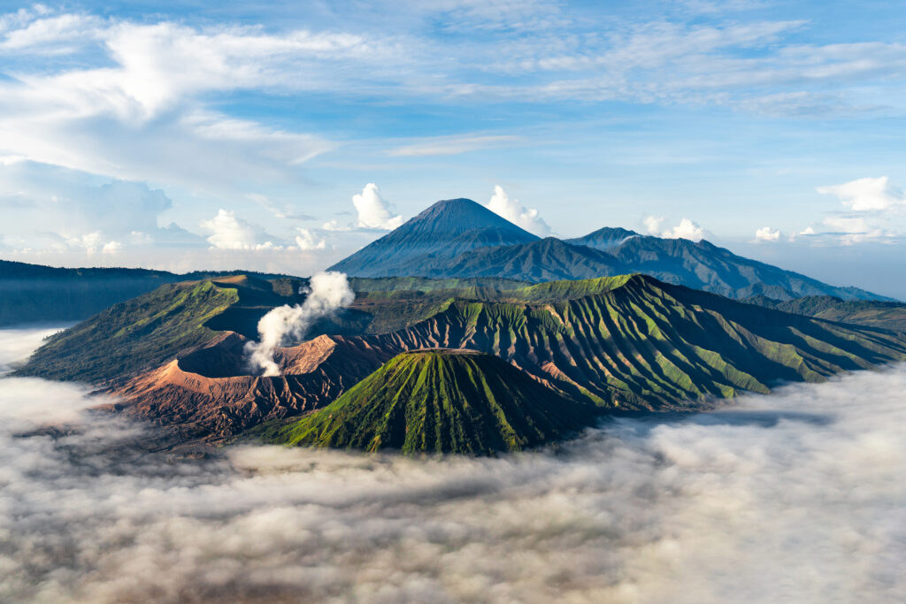 イモトアヤコが挑戦したキリマンジャロ登山｜アフリカ最高峰の魅力と登山ルート・体験ガイド