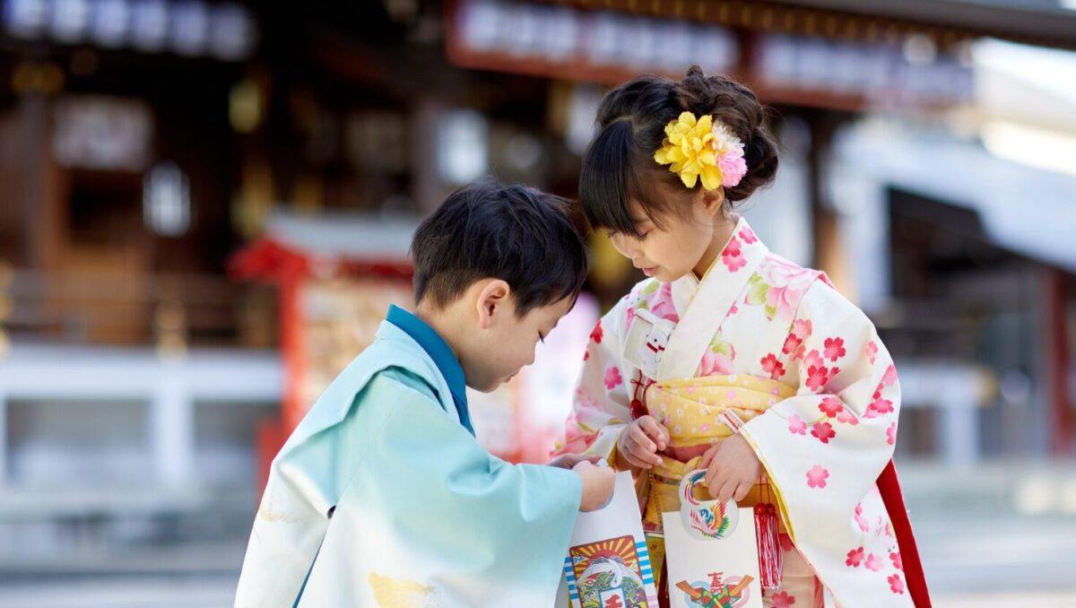 七五三の髪型・ヘアアレンジまとめ｜子どももママも簡単にできるスタイル