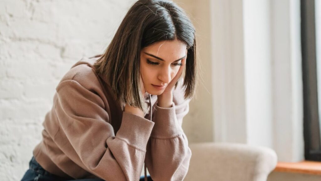 不安を感じる40代女性へ|ミッドライフクライシスとは何か、乗り越えるためのヒント