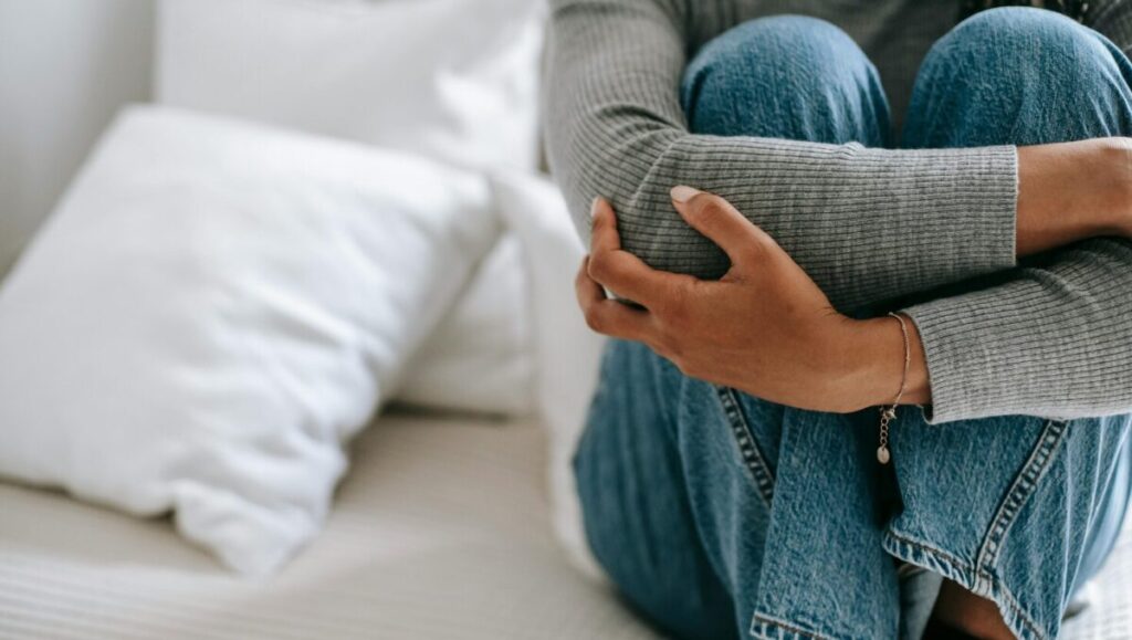 離婚してよかった人の特徴|後悔しない40代女性の行動パターン