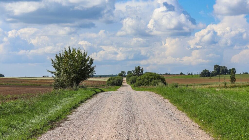 【心理学で徹底解説】好きな人がそっけない…これって脈あり?女性が知っておくべき本音と見極め方