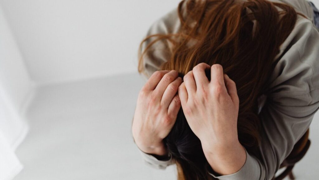 気になる人と話題が続かない…距離が縮まる会話のコツ