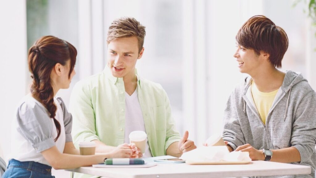 気になる人と話題が続かない…距離が縮まる会話のコツ