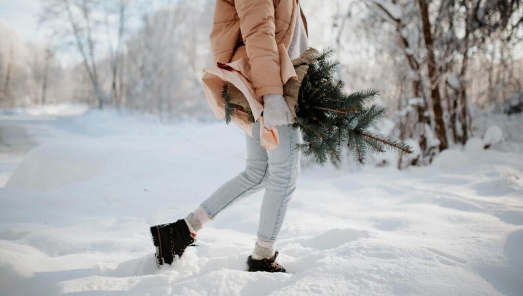 雪まつりの服装どうする？寒さに負けない防寒対策と持ち物まとめ【靴が超重要】