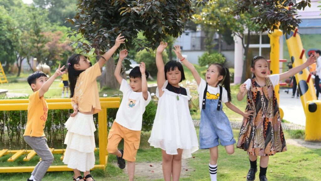 春休み暇すぎる問題を解決！親が楽な過ごし方【小学生向け】