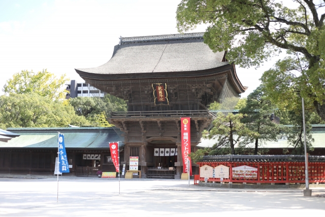 【2026年版】宝くじ当選を願う！全国最強クラスの金運アップ神社7選